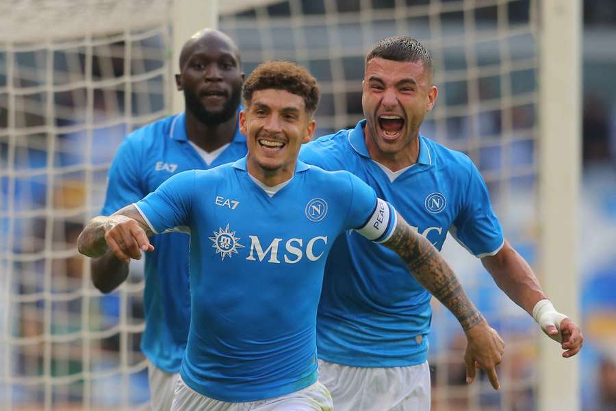 Giovanni Di Lorenzo celebra su gol contra el Lecce