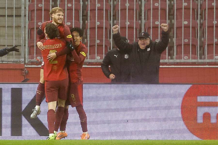 Red Bull Salzburg feiert ein Tor. Red Bull Salzburg feiert ein Tor.