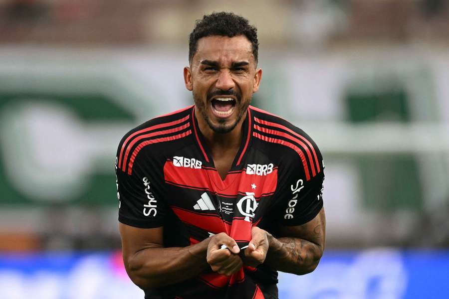 Danilo jogou no sacrifício na decisão da Libertadores Danilo jogou no sacrifício na decisão da Libertadores