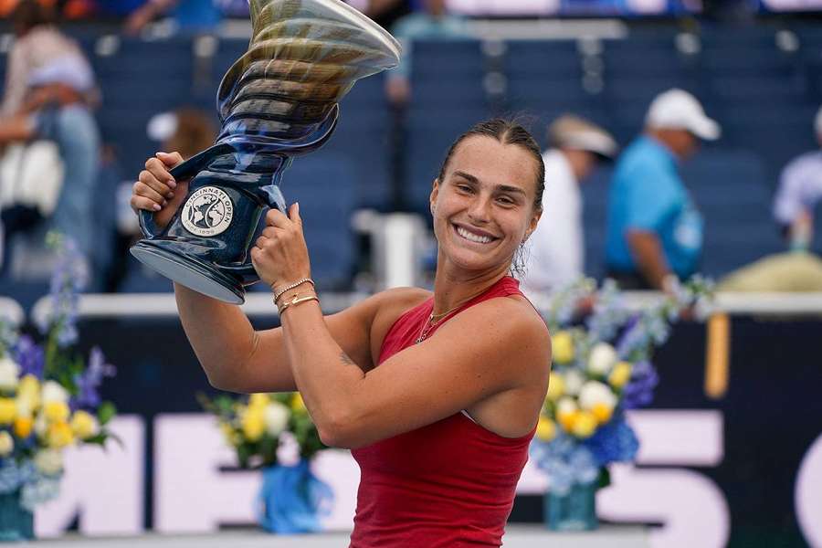 Sabalenka a repris sa place de 2ᵉ joueuse mondiale derrière Swiatek ce lundi. 