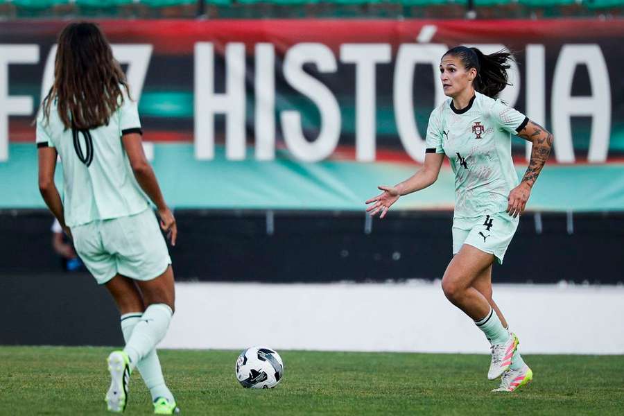 Ana Seiça au service de l'équipe "Quinas