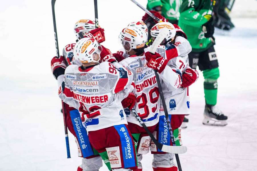 Der KAC bejubelt den 100. Punkt der Saison