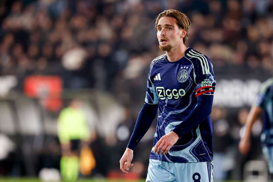 DONE DEAL: Lazio confirm Kenneth Taylor signing from Ajax DONE DEAL: Lazio confirm Kenneth Taylor signing from Ajax