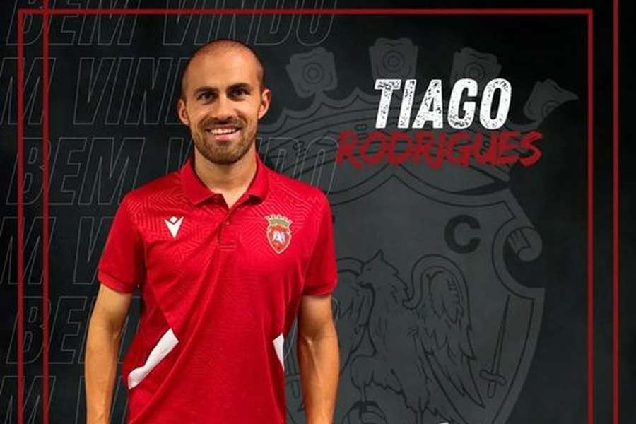 Tiago Rodrigues assinou contrato até ao final da época