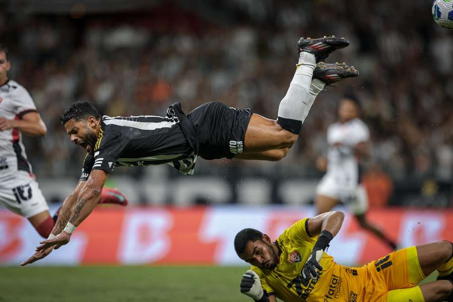 Hulk não teve chances claras de gol Hulk não teve chances claras de gol