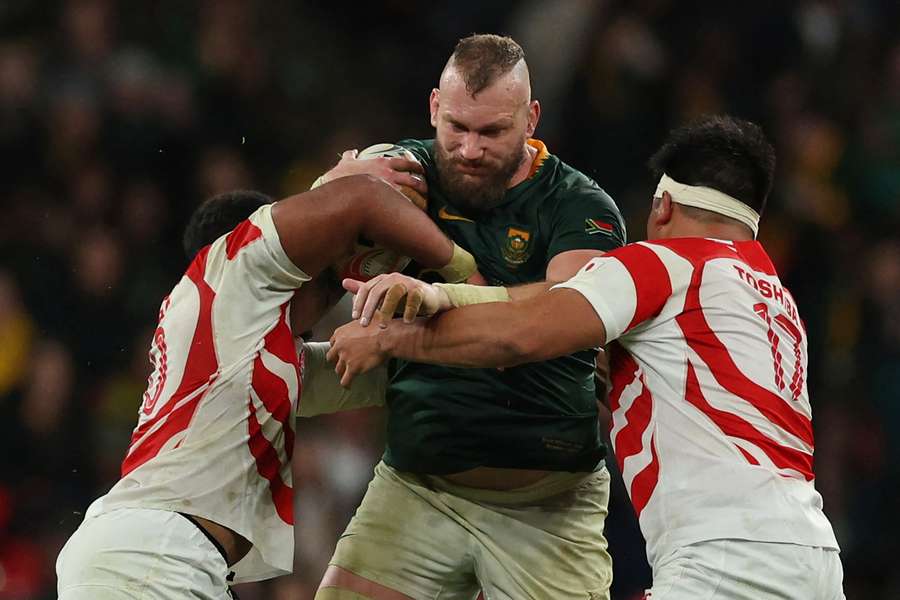 South Africa ran in nine tries to beat Japan 61-7 at Wembley Stadium.