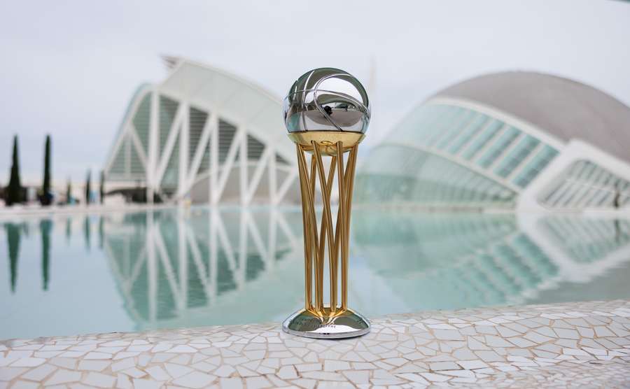 El trofeo de la Copa, en Valencia