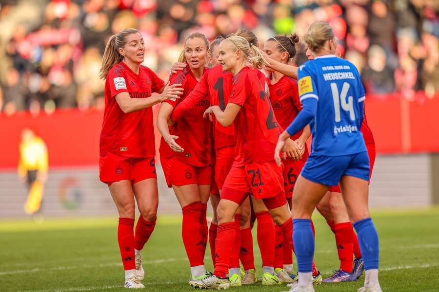 Bayern München ließ dem Aufsteiger aus Jena keine Chance.