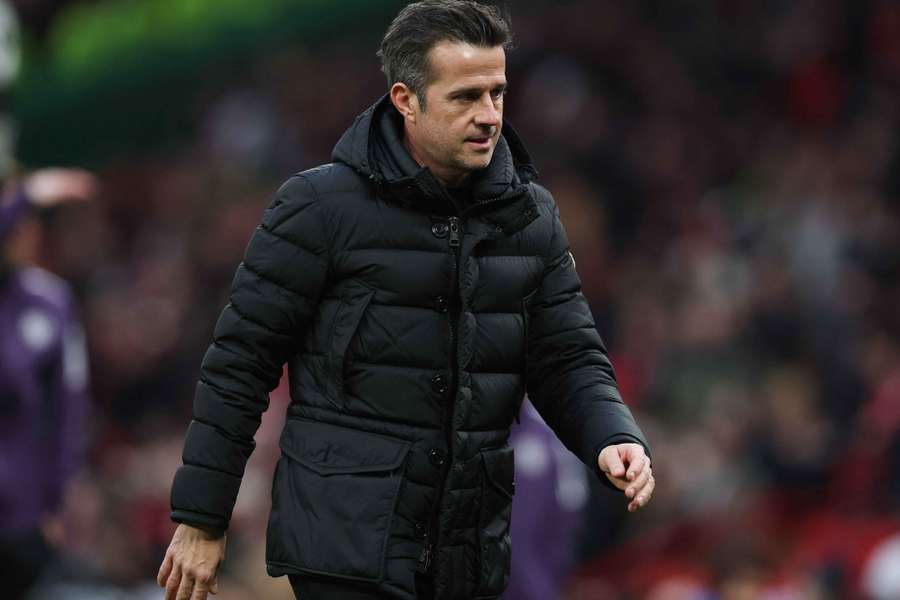 Silva tries to be upbeat after dramatic Fulham defeat at Man Utd