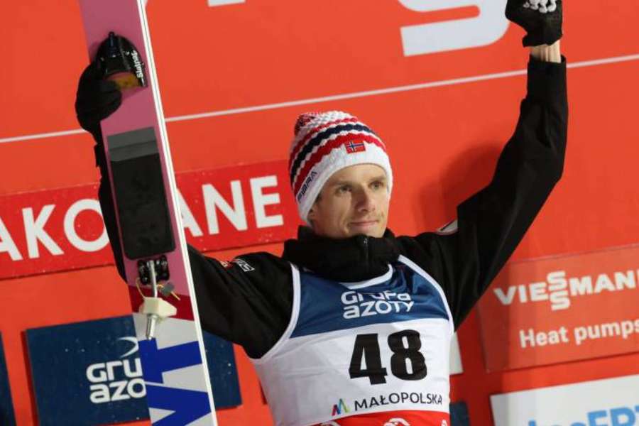 Halvor Egner Granerud jest na szczycie listy płac w tym sezonie skoków narciarskich