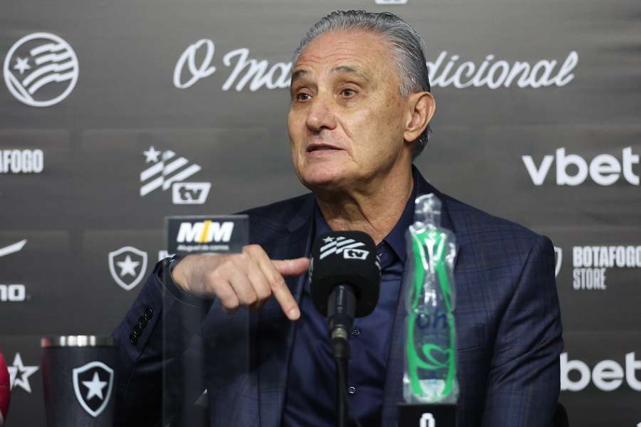 Tite é apresentado e revela como vai montar o Botafogo Tite é apresentado e revela como vai montar o Botafogo