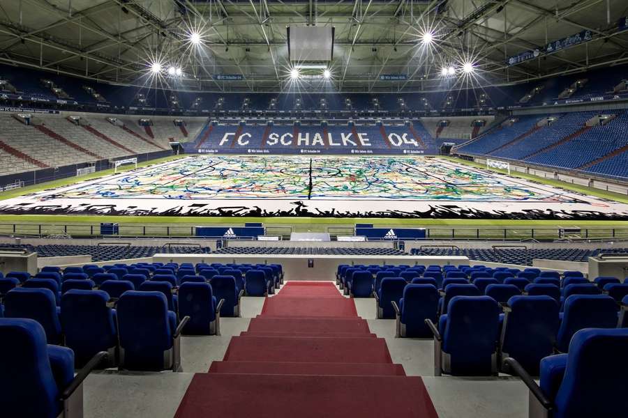 Die Schalker Arena ist in den vergangenen Tagen zum Schauplatz für die Einstehung eines Kurstwerks geworden.