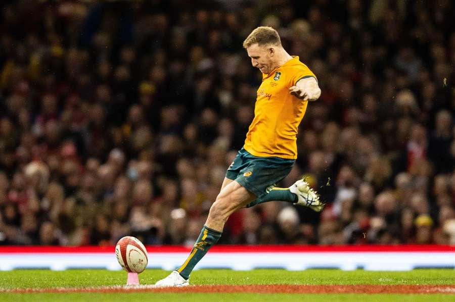Hodge in action for Australia against Wales in November 2022