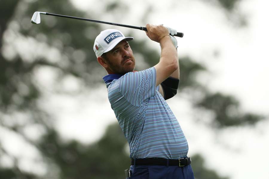 South Africa's Louis Oosthuizen withdrew from the Masters on Saturday with one hole remaining to finish in his second round