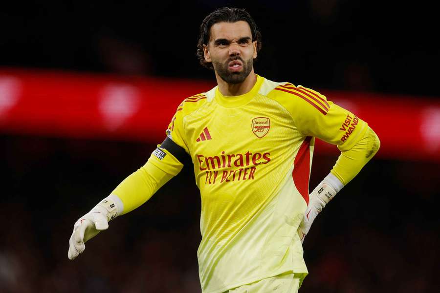 Arteta, preocupado tras admitir David Raya que tiene "la espalda, el glúteo y el hombro muertos"