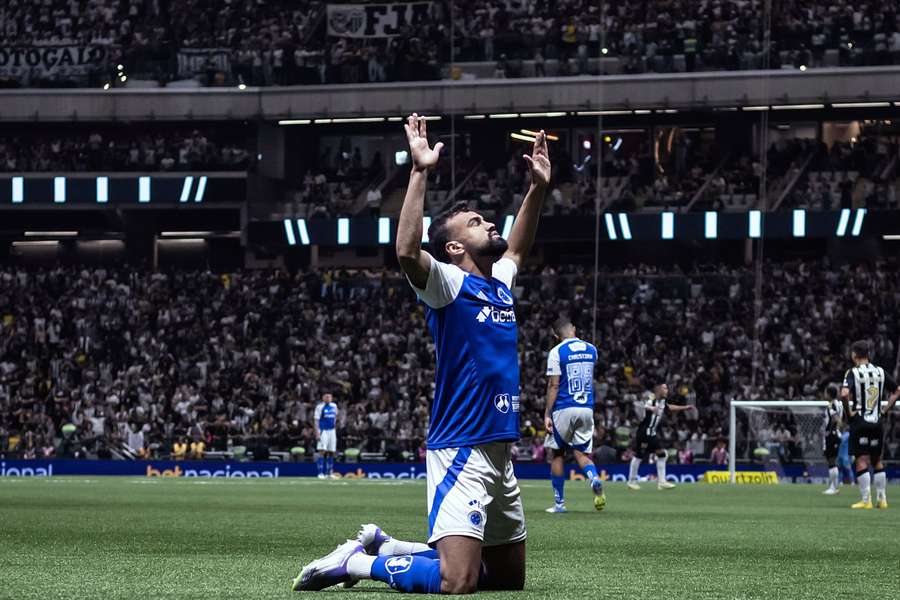 Fabrício Bruno fez golaço no Atlético-MG x Cruzeiro de 2025 pela Copa do Brasil Fabrício Bruno fez golaço no Atlético-MG x Cruzeiro de 2025 pela Copa do Brasil