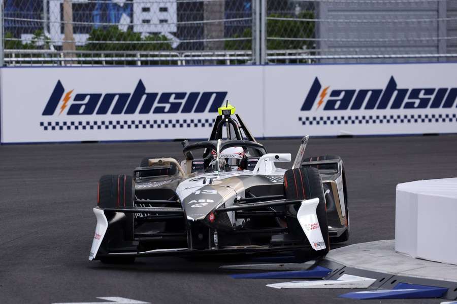 António Félix da Costa terminou no quarto lugar do E-Prix da China do Mundial de Fórmula E António Félix da Costa terminou no quarto lugar do E-Prix da China do Mundial de Fórmula E