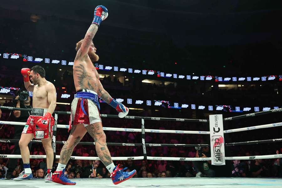 Jake Paul derrota a Chávez Jr. Jake Paul derrota a Chávez Jr.