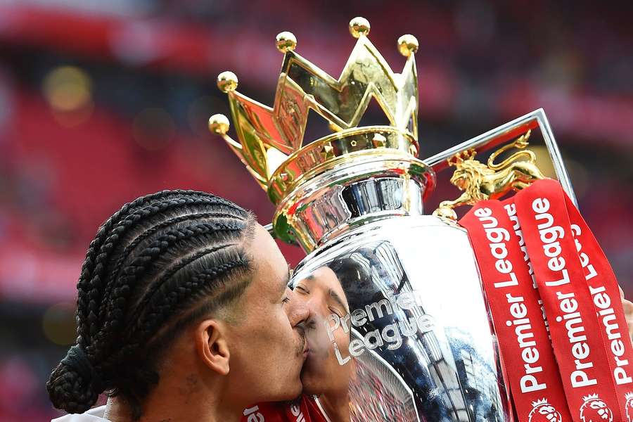 Darwin Nunez sărbătorește cucerirea titlului 2024/2025 în Premier League cu Liverpool