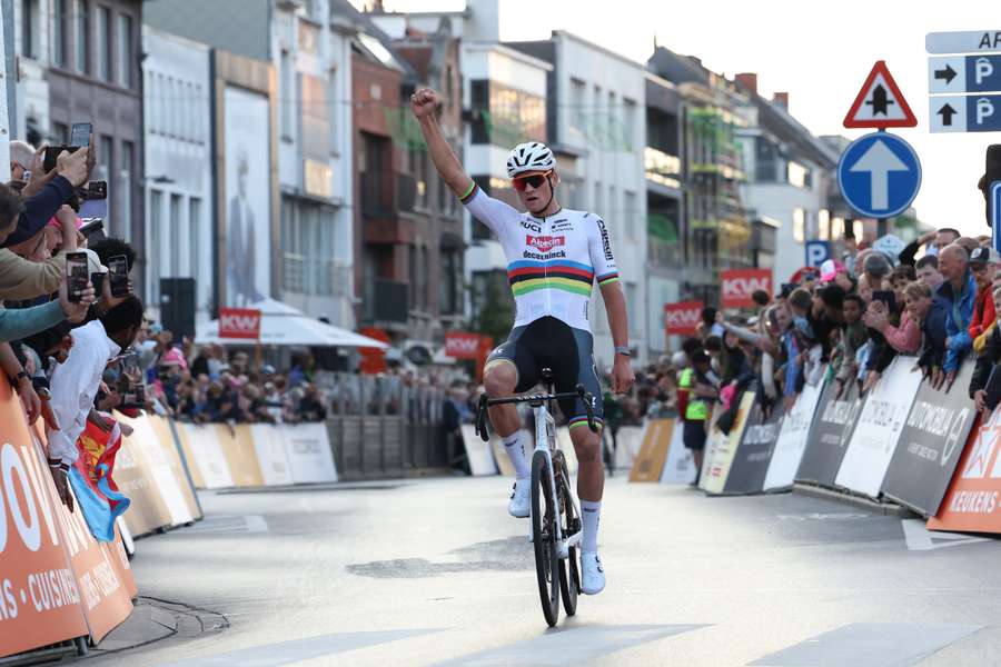 Mathieu van der Poel is grote kanshebber in de koers van maar liefst 272 kilometer