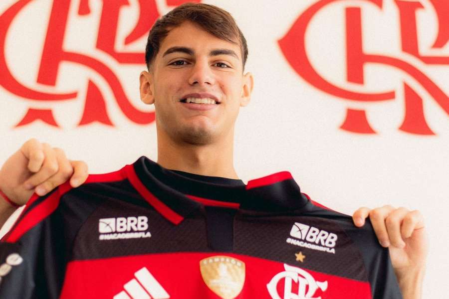 Joaquín Freitas é o novo reforço do Flamengo Joaquín Freitas é o novo reforço do Flamengo