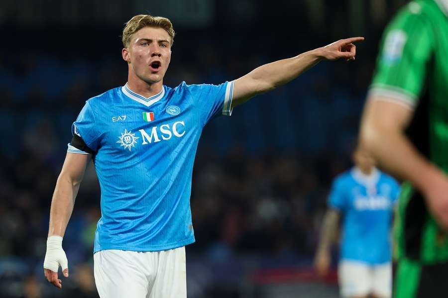 Rasmus Hojlund, avançado do Manchester United, emprestado ao Nápoles