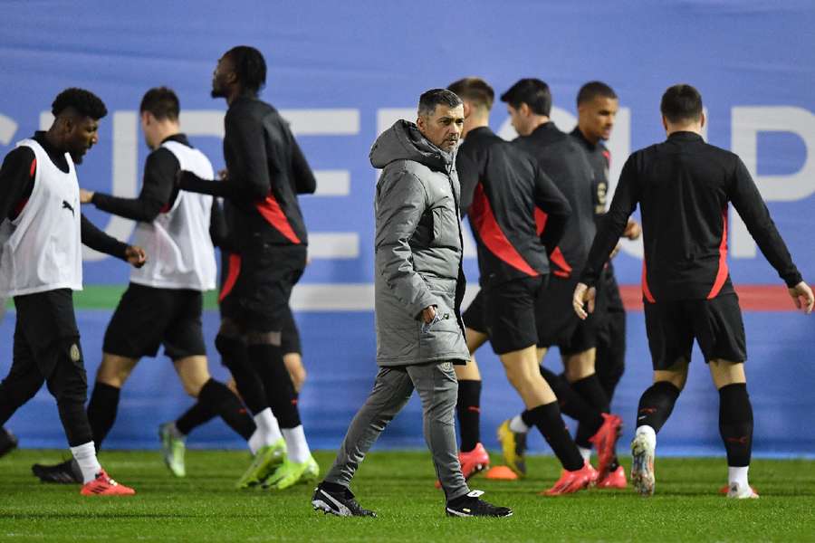 Sergio Conceicao în timpul antrenamentului cu noua echipă
