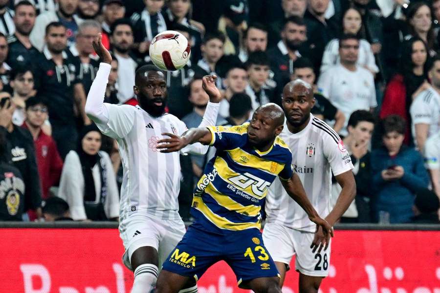 Besiktas levou a melhor na receção ao Ankaraguçu