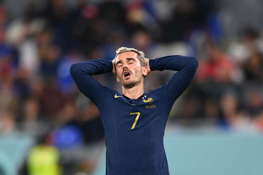 Antoine Griezmann bude Francii scházet kvůli poranění kotníku.