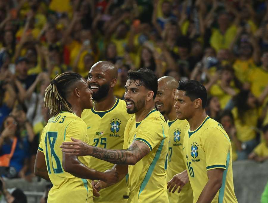 Les joueurs du Brésil célèbrent un but lors du match amical entre le Brésil et le Panama au stade Maracanã de Rio de Janeiro, le 31 mai 2026. Les joueurs du Brésil célèbrent un but lors du match amical entre le Brésil et le Panama au stade Maracanã de Rio de Janeiro, le 31 mai 2026.