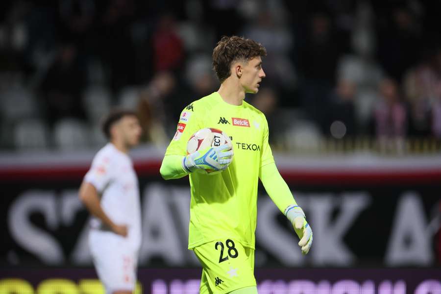 Patryk Letkiewicz zostaje w Wiśle Kraków. Bramkarz podpisał nowy kontrakt do 2028 roku Patryk Letkiewicz zostaje w Wiśle Kraków. Bramkarz podpisał nowy kontrakt do 2028 roku