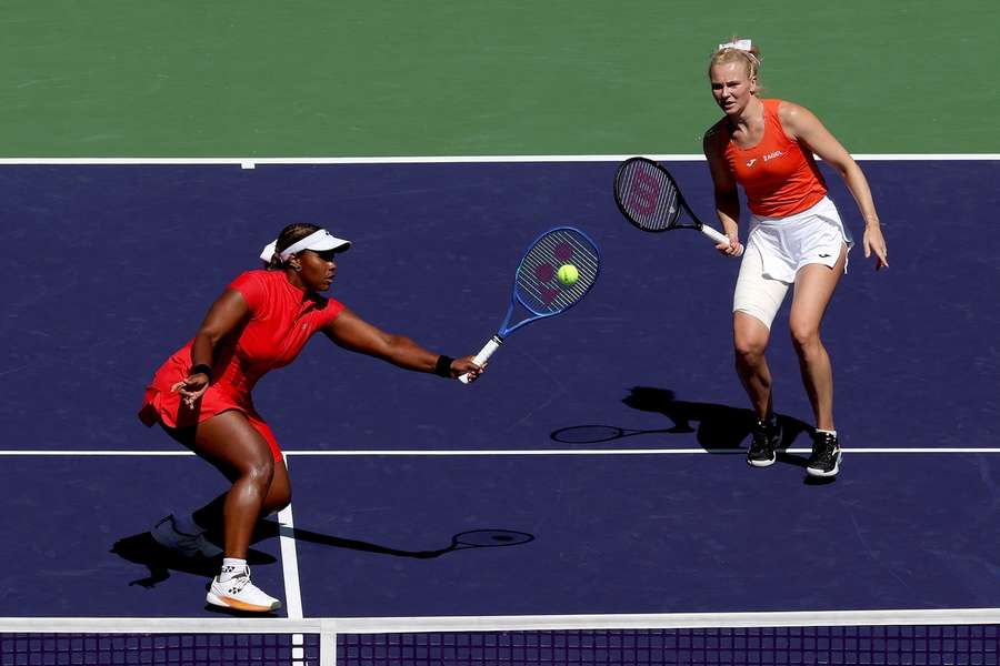 Siniaková s Townsendovou jsou ve finále i v Miami.
