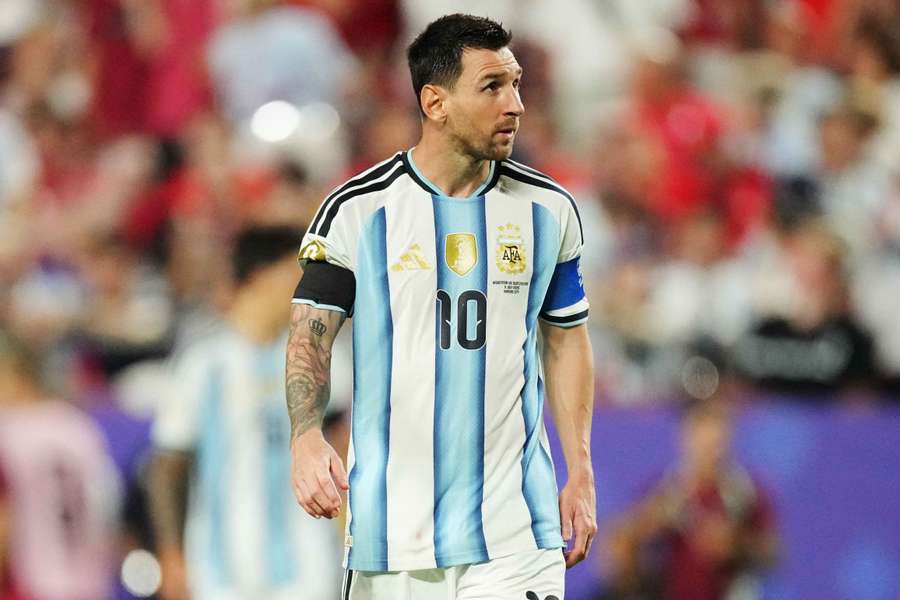 Messi si poprvé zahraje proti Anglii.