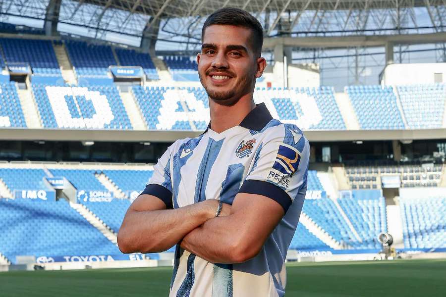 André Silva está feliz por regressar à LaLiga