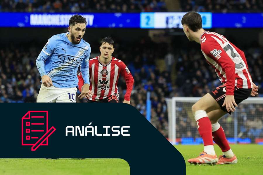 Rayan Cherki do Manchester City durante o jogo da Premier League frente ao Sunderland