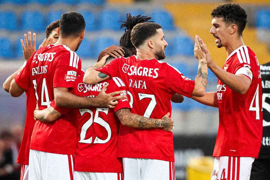 Benfica vem de uma goleada ao Casa Pia Benfica vem de uma goleada ao Casa Pia