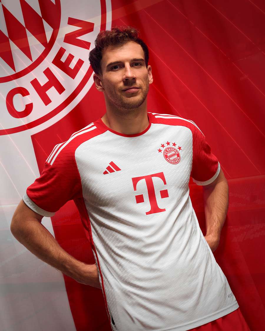 Bundesliga Gold Patch 2022-23 football shirt sleeve arm badge bayern munich  Kane