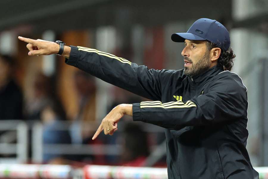 Fabio Grosso ao comando do Lyon