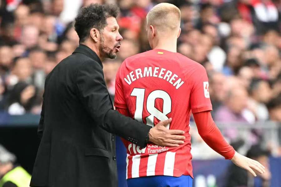 Diego Simeone com Vermeeren 