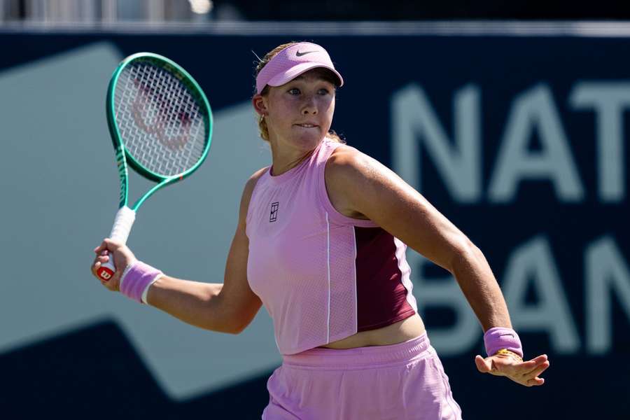 Mirra Andrejevová v Torontu končí na domácí hrdince. Mirra Andrejevová v Torontu končí na domácí hrdince.