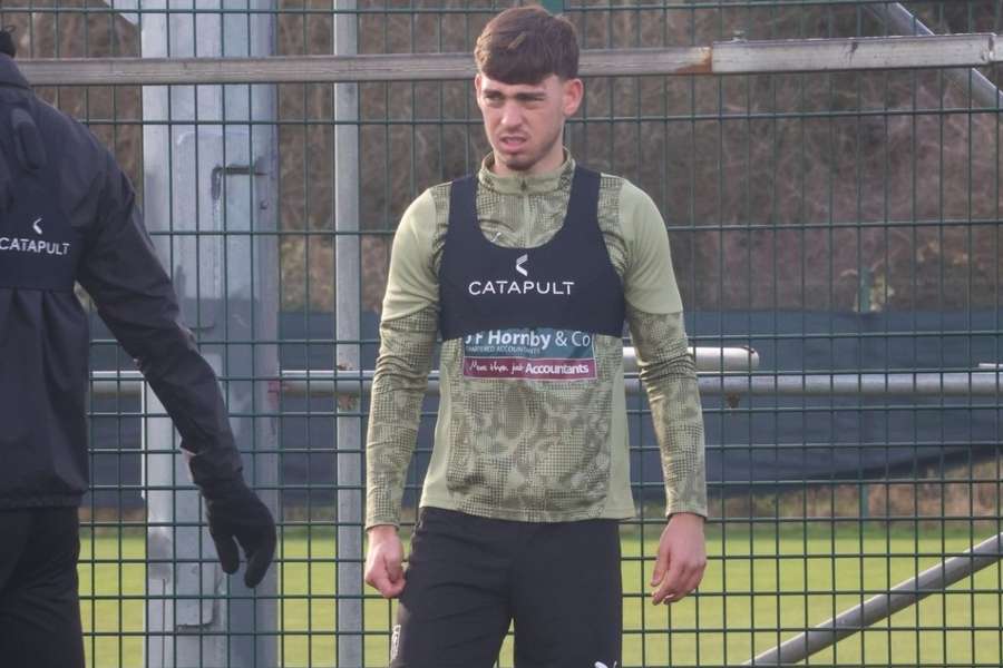 DONE DEAL: Barrow snap up Forest defender Thompson
