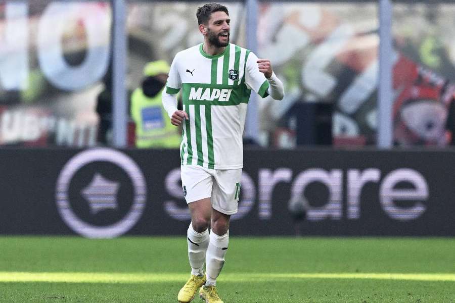 Berardi fez um gol e deu duas assistências em vitória do Sassuolo sobre o Milan