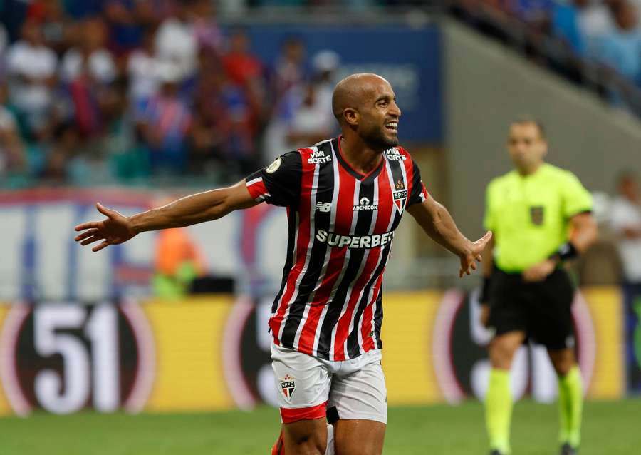 Lucas Moura fechou o placar em Bahia 0x3 São Paulo