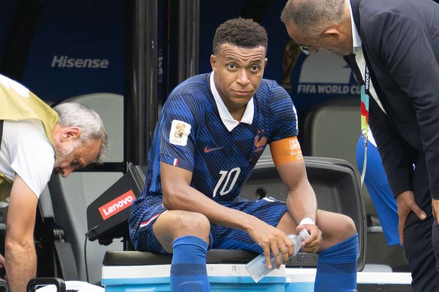 Francouzský kanonýr Kylian Mbappé Francouzský kanonýr Kylian Mbappé
