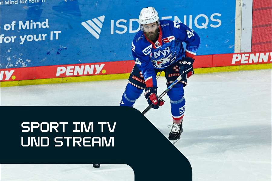 Sport live am Freitag: Anthony Greco und die Adler Mannheim wollen nach starkem DEL-Start auch in München bestehen.