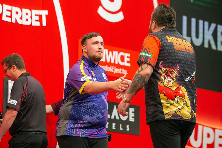 Luke Littler gewann das Poland Darts Masters 2024.