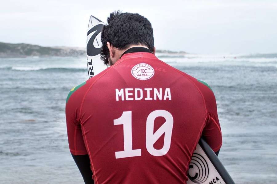 Gabriel Medina está nos oitavos de final