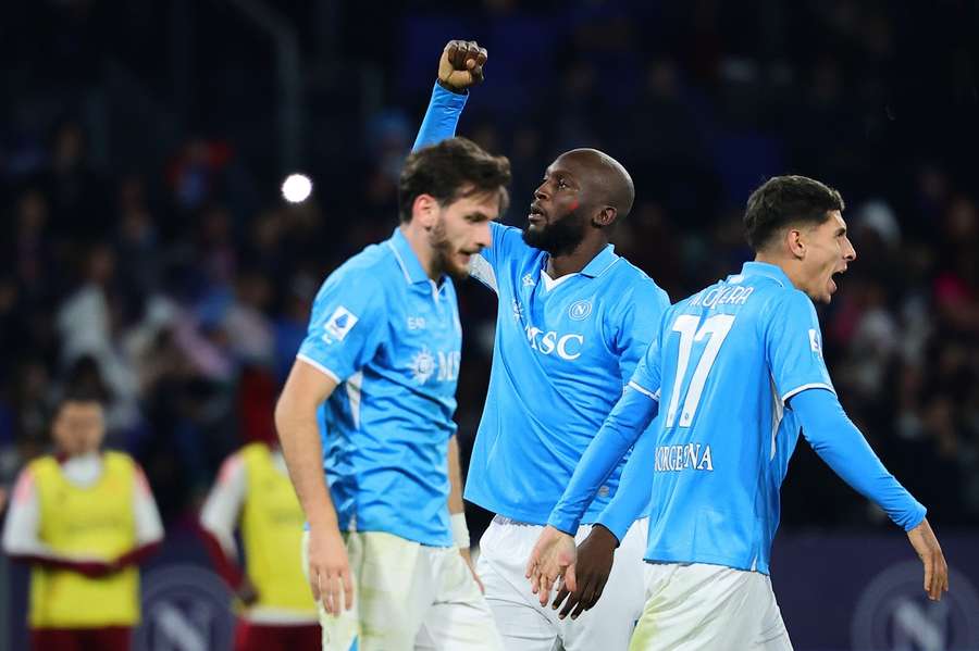 Lukaku fez o único gol do jogo em Nápoles