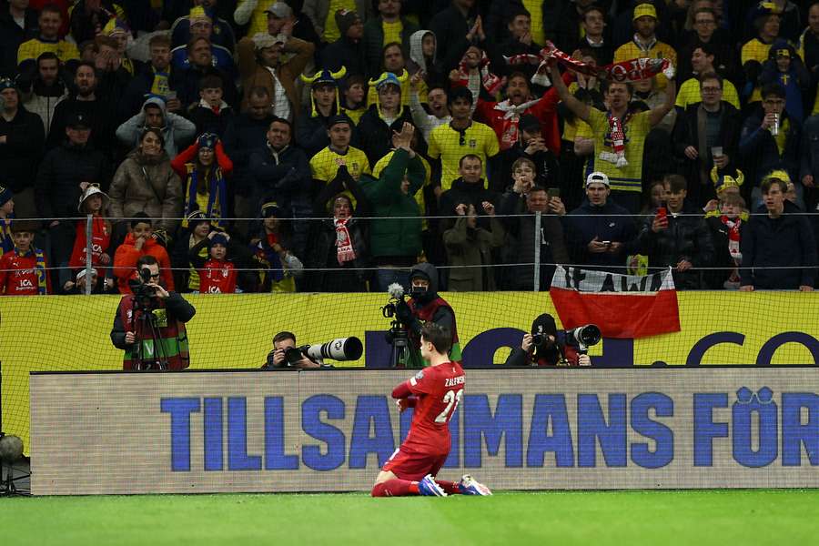 Zalewski celebrates his goal