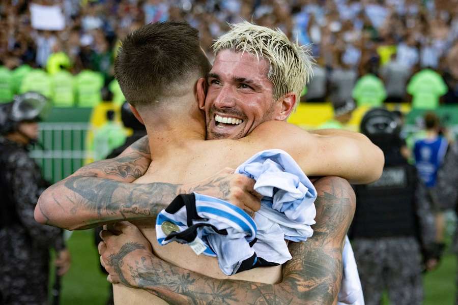 Argentinien feierte einen prestigeträchtigen Erfolg gegen Brasilien.